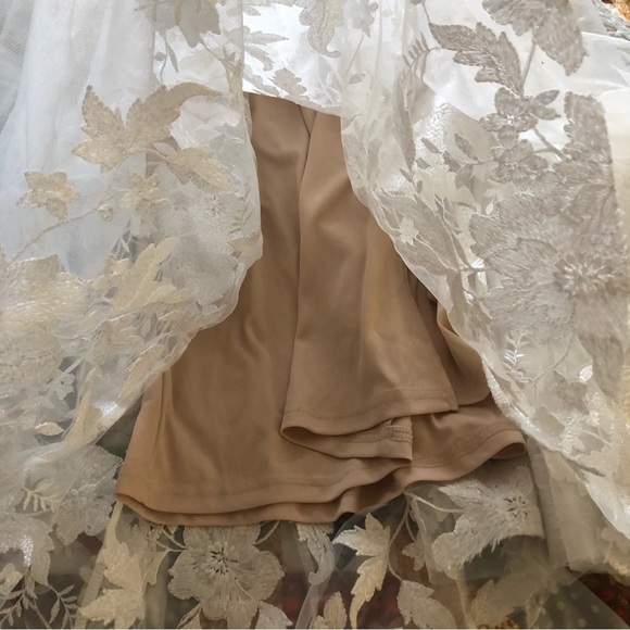 Altar’d State Ivory & Nude Sleeveless Fit & Flare Floral Chiffon Layered Dress M - Picture 6 of 9